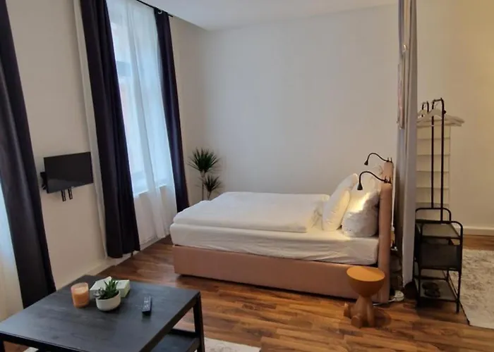 Drew's Shelter - To Feel Like Apartment
